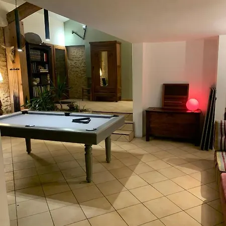 Baptiste Sauna Billard Piano Ping-pong Baby-foot Piscine Près De Bordeaux Cérons