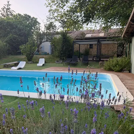 Baptiste Sauna Billard Piano Ping-pong Baby-foot Piscine Pres De Bordeaux Tatil Evi
