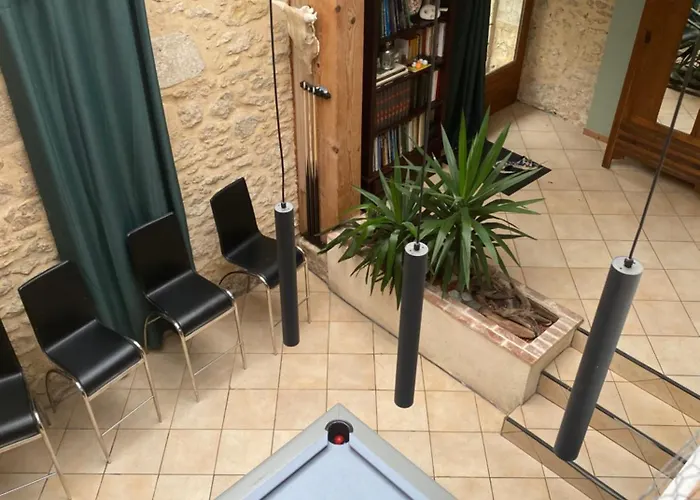 Baptiste Sauna Billard Piano Ping-pong Baby-foot Piscine Pres De Bordeaux Cérons
